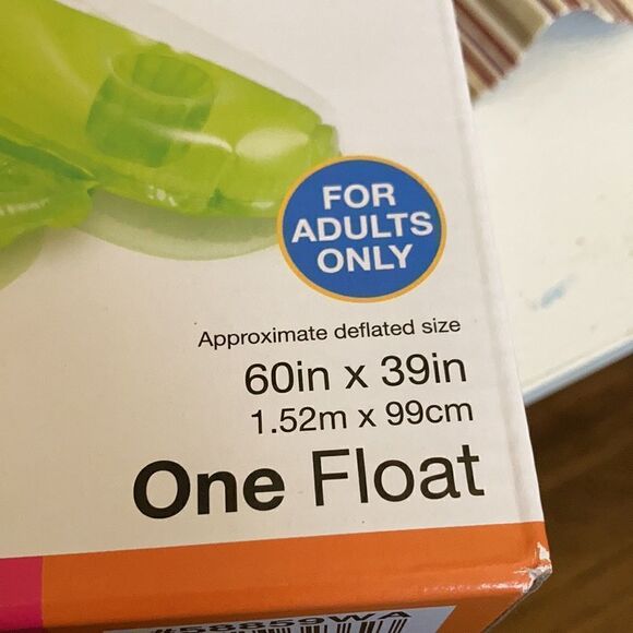 Intex Lounge Sit N’ Float - Picture 3 of 5
